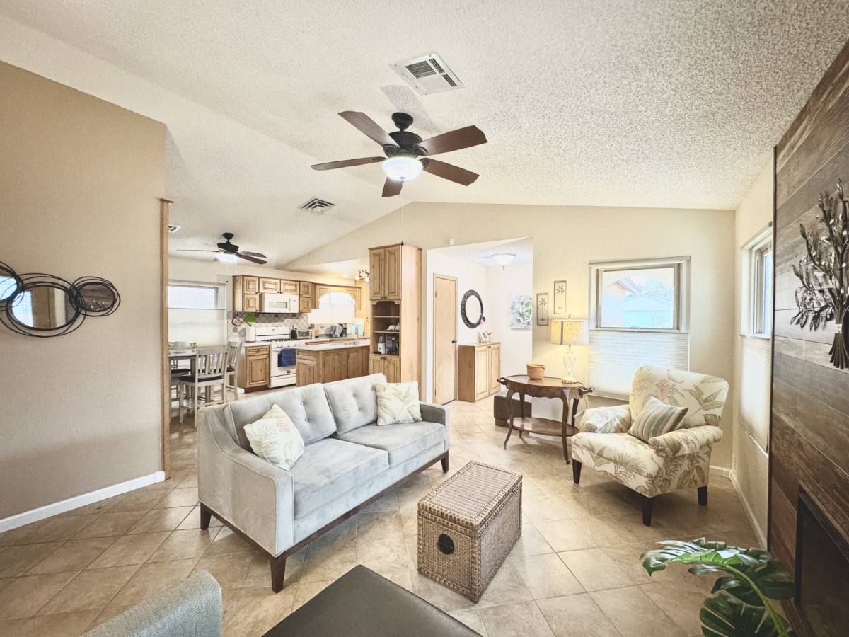 House for rent at 525 Tabony Ave, Henderson, NV 89011