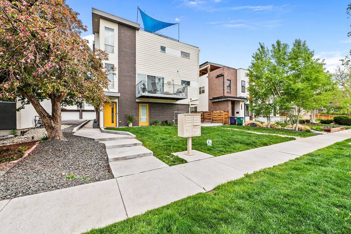 Townhouse for rent at 1711 Hooker St #6, Denver, CO 80204