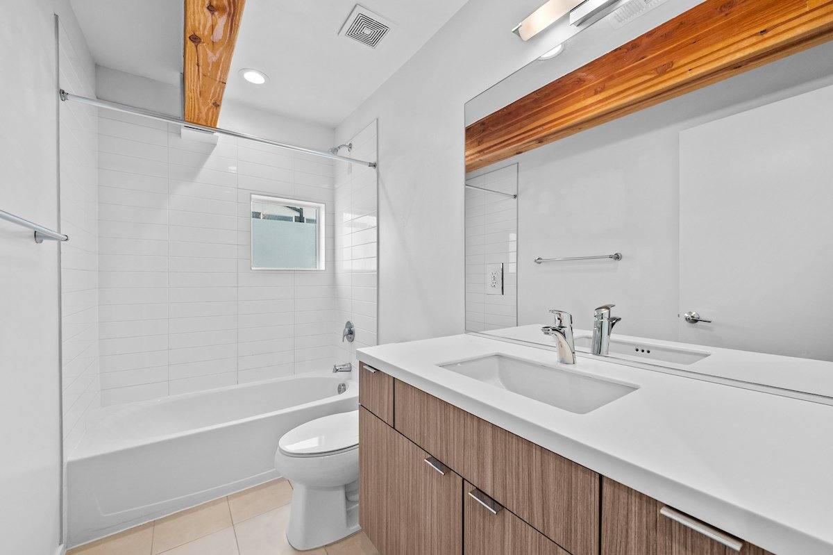 Townhouse for rent at 1711 Hooker St #6, Denver, CO 80204