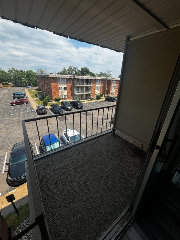 Condo for rent at 756 W Kilgore Rd #304, Kalamazoo, MI 49008