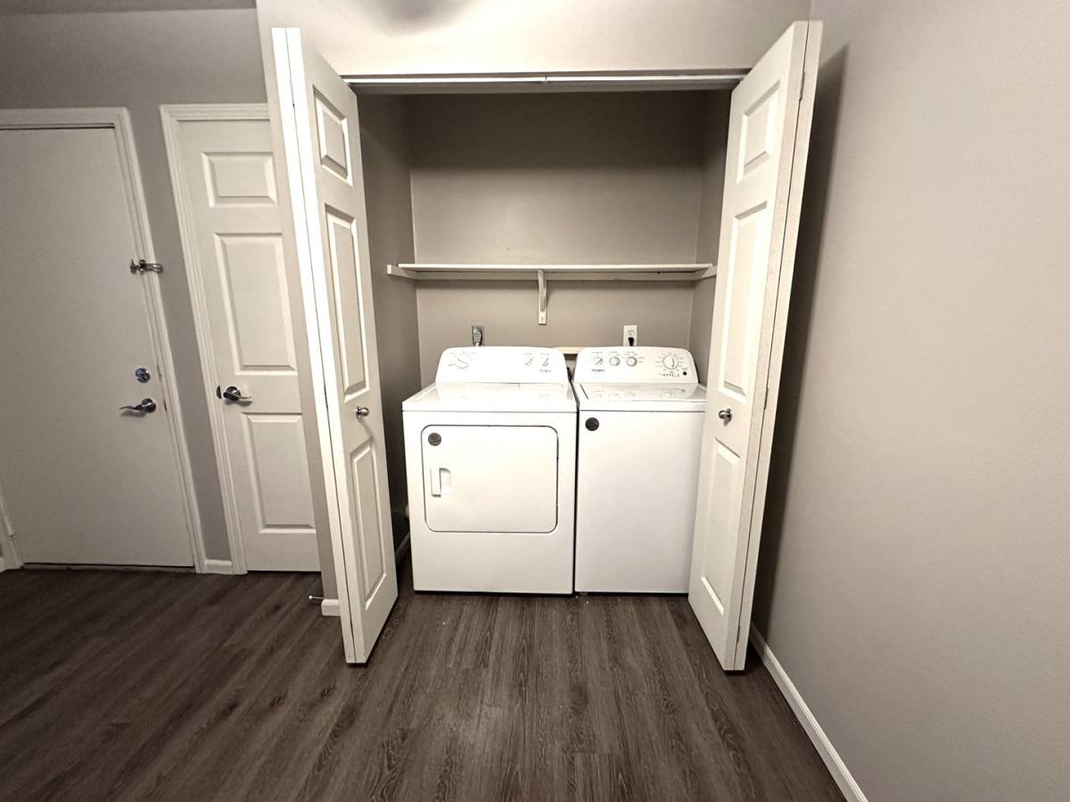 Apartment for rent at 701 Fox Hill Circle, Bloomington, IL 61701