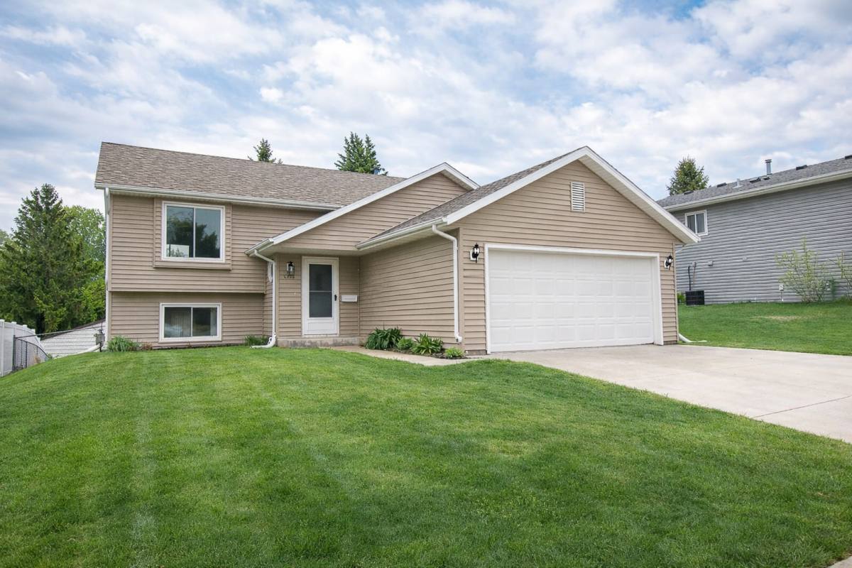 House for rent at 3714 10th Ave SW, Rochester, MN 55902