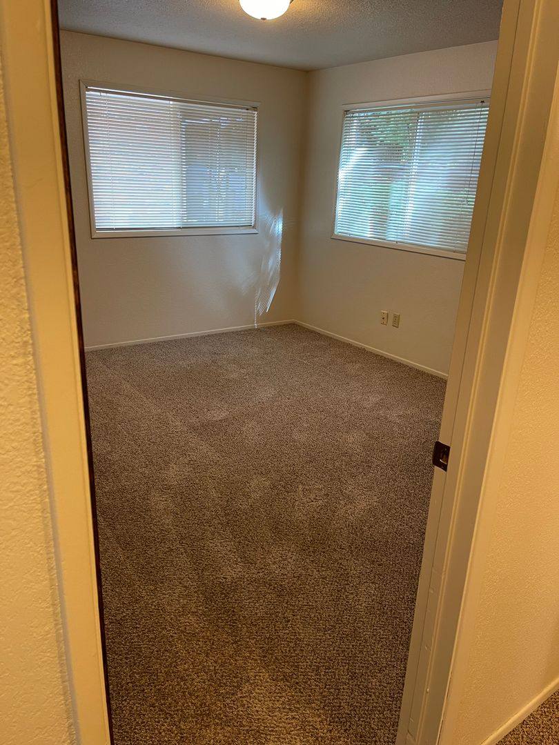 Apartment for rent at 396 Waldo Ave SE, Salem, OR 97302