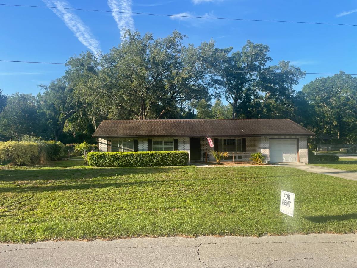 House for rent at 156 SE Polk Lane, Lake City, FL 32025