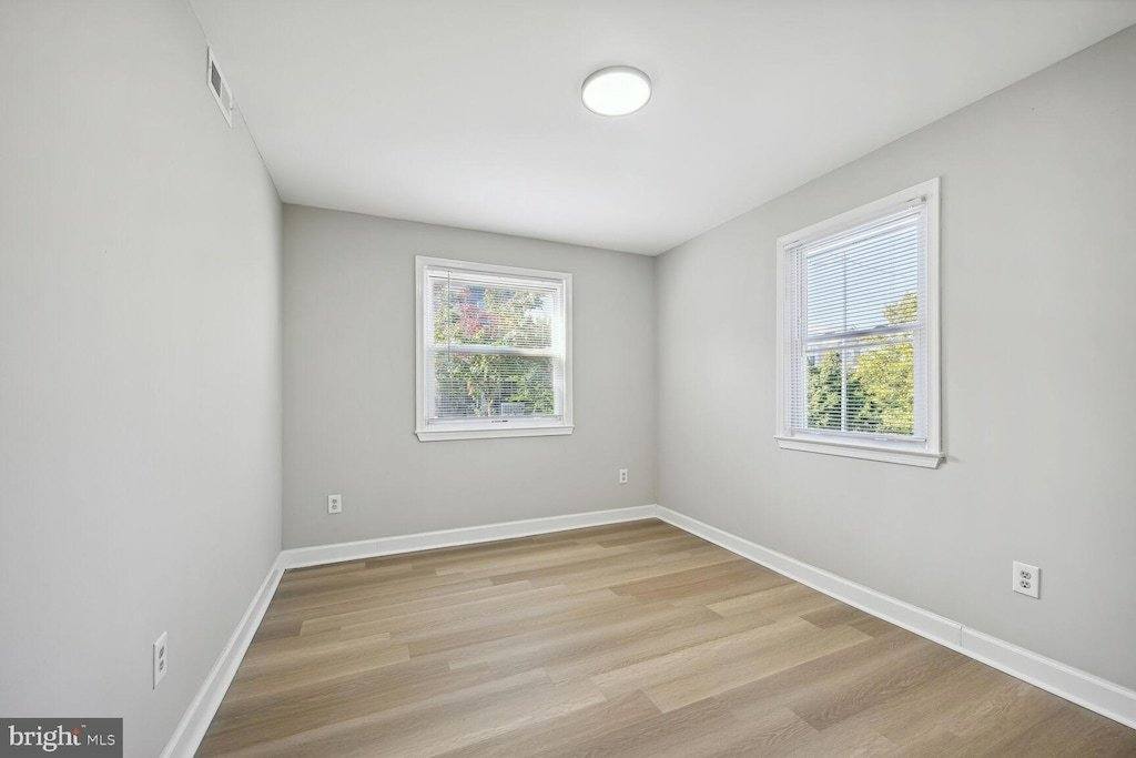 House for rent at 1640 L St NE, Washington, DC 20012