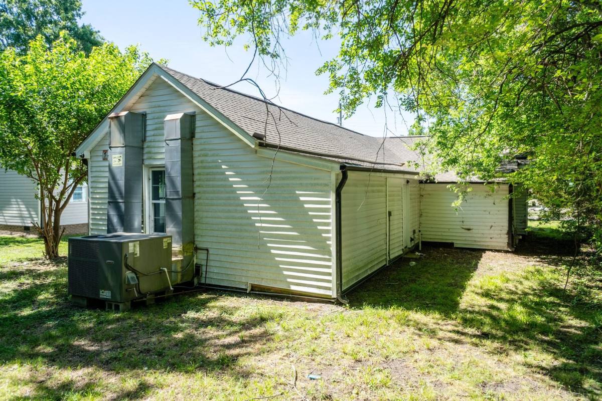 House for rent at 229 Lowry St, Apex, NC 27539