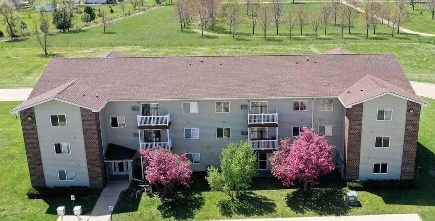 Apartment for rent at 410 13th Ave NW #14, Oelwein, IA 50662