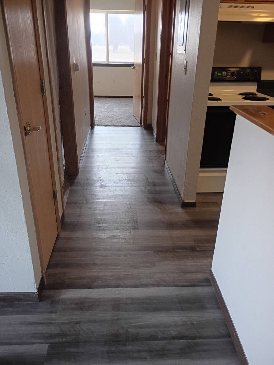 Apartment for rent at 410 13th Ave NW #14, Oelwein, IA 50662