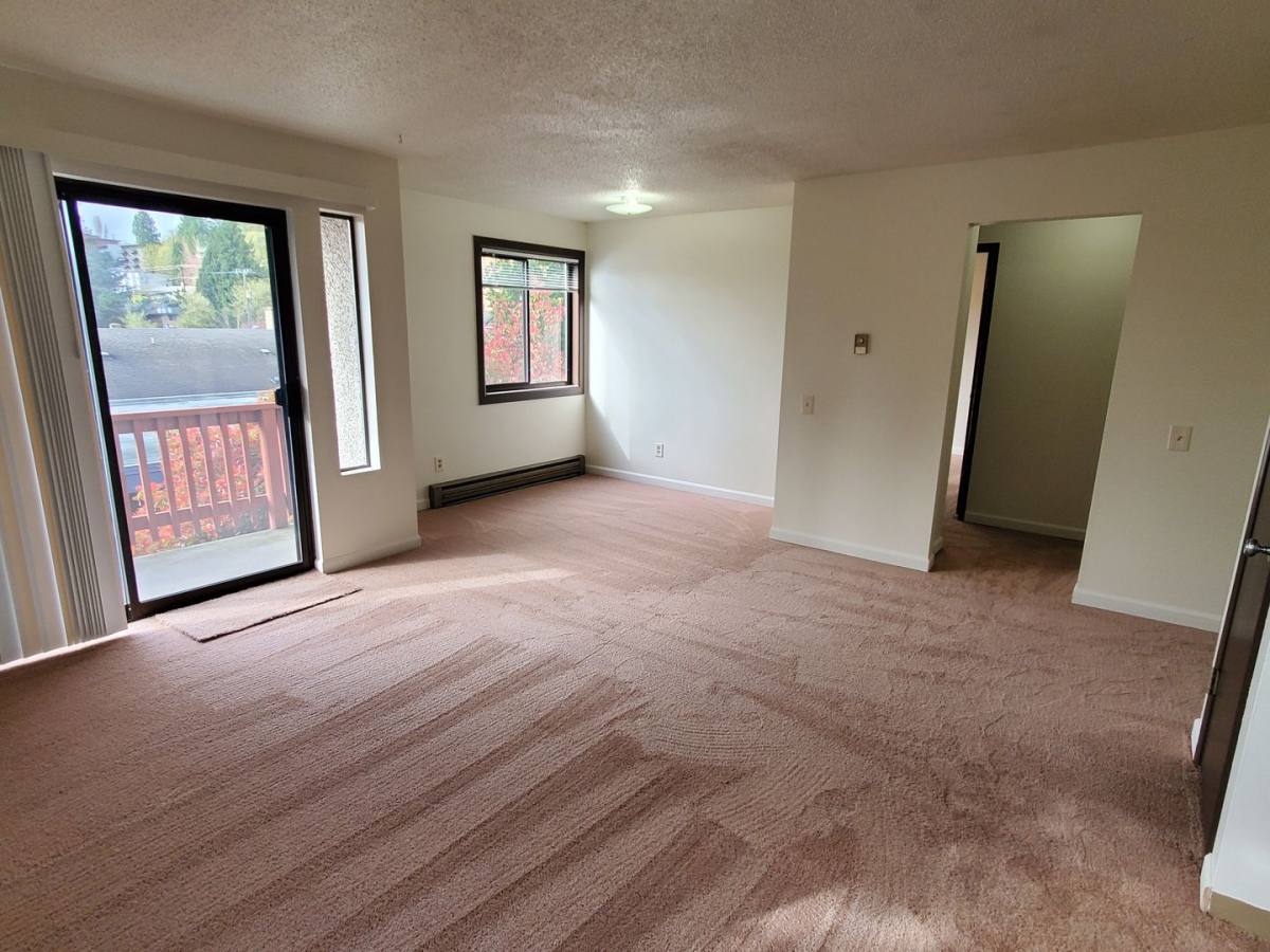 Apartment for rent at 5123 24th Ave NE, Seattle, WA 98105