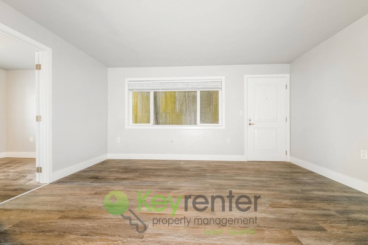 Apartment for rent at 931 N 104th St, Seattle, WA 98133