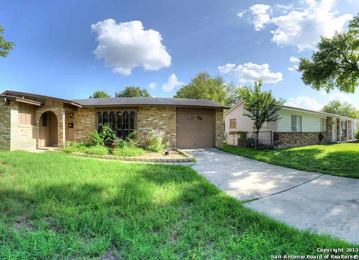 House for rent at 1060 Richmond Dr, Schertz, TX 78154