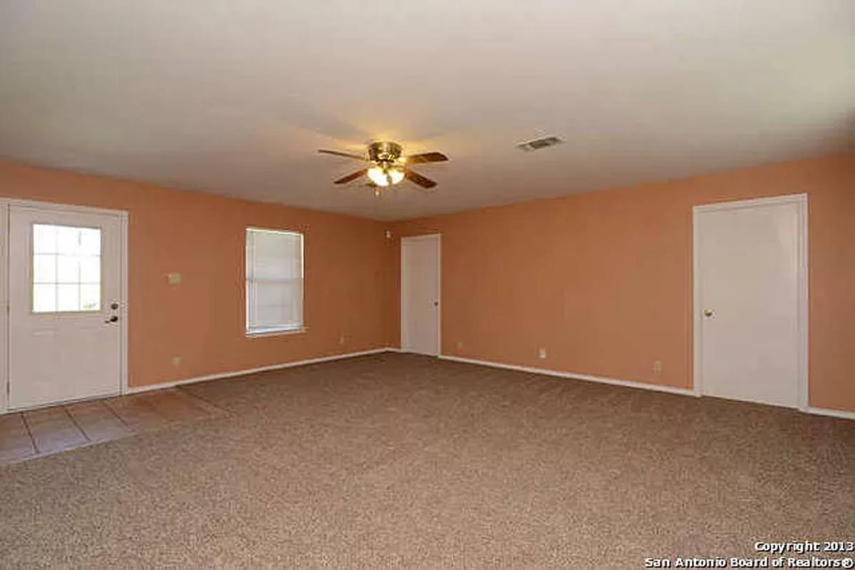 House for rent at 1060 Richmond Dr, Schertz, TX 78154
