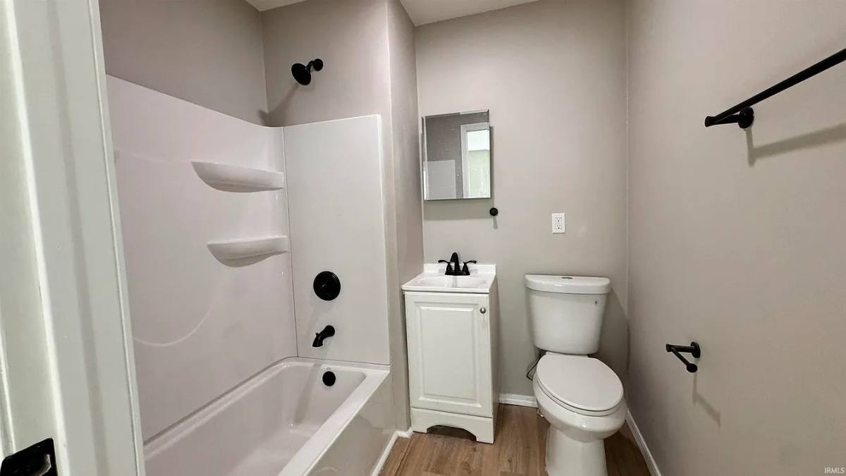 House for rent at 217 E Oregon St, Evansville, IN 47711