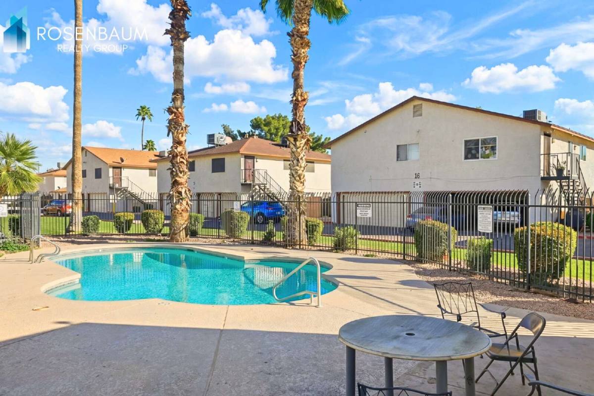 Townhouse for rent at 860 E Brown Rd #22, Mesa, AZ 85203