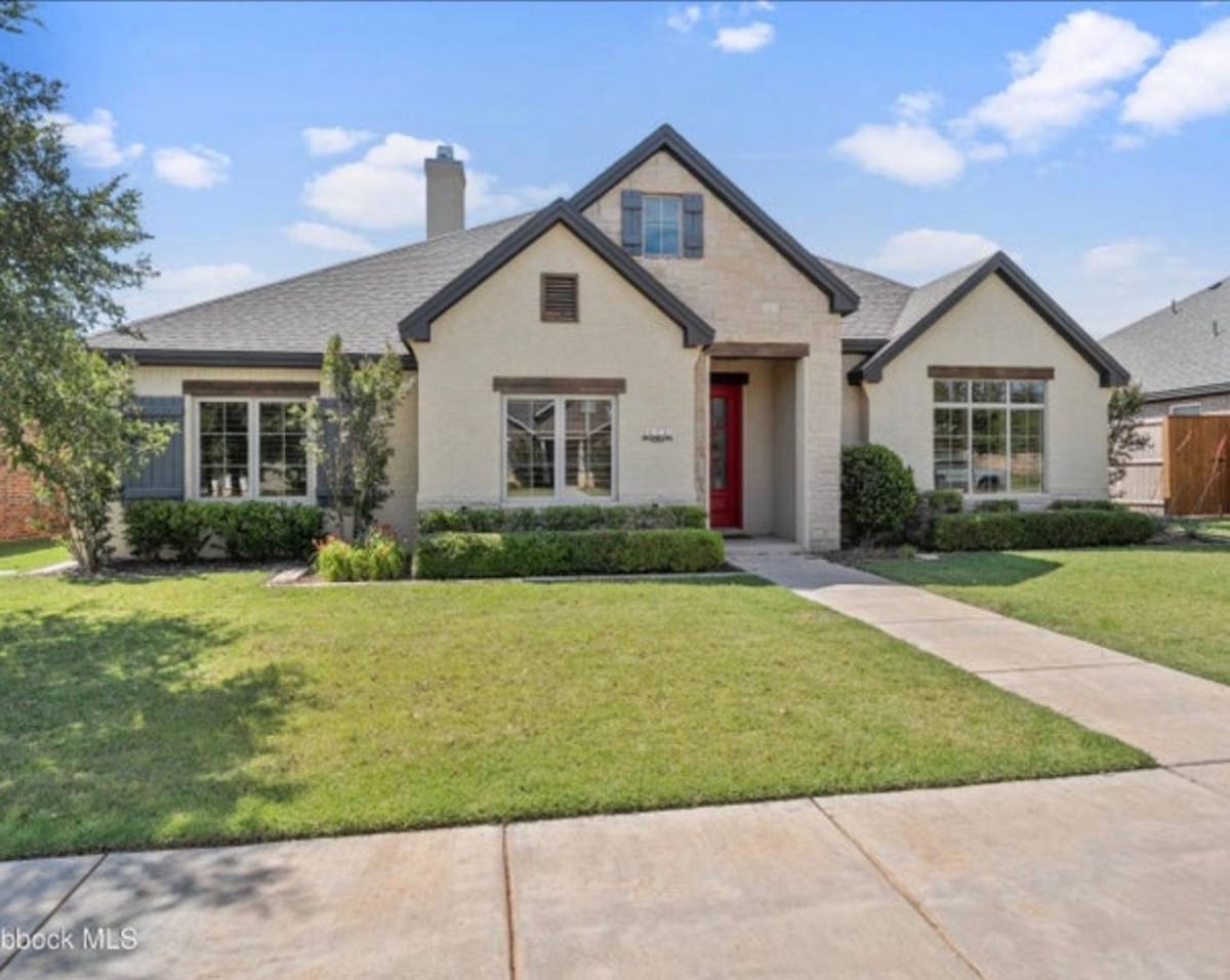 House for rent at 623 N 9th St, Wolfforth, TX 79382