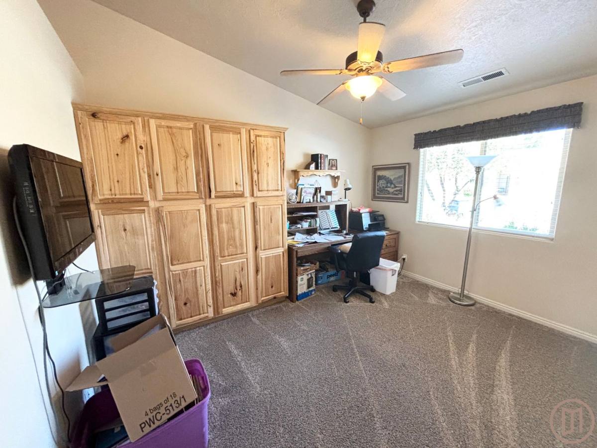 House for rent at 1173 W Snow Canyon Parkway, Saint George, UT 84770