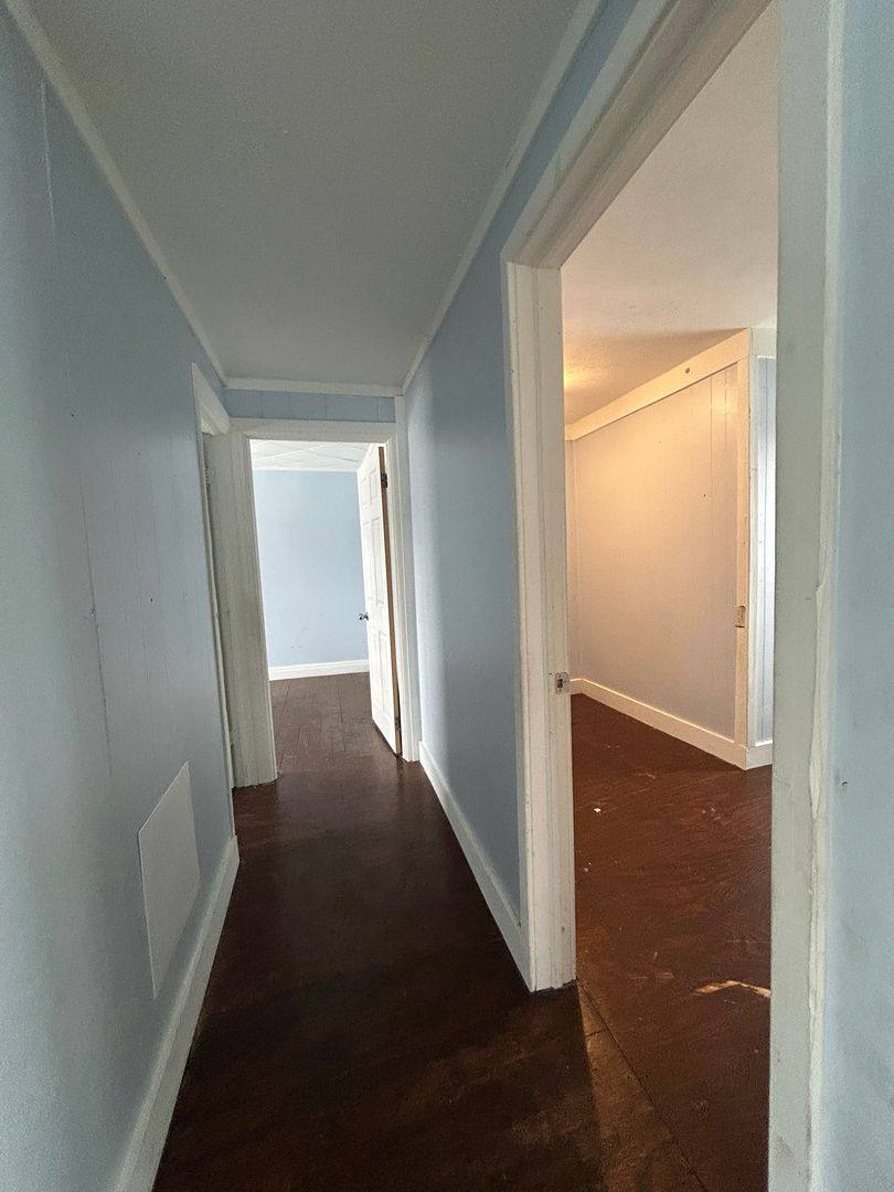 Apartment for rent at 111 S Wood St, Warsaw, IN 46580