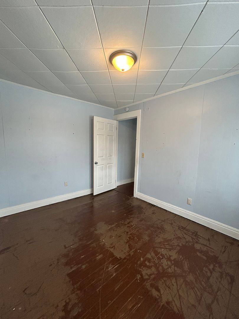 Apartment for rent at 111 S Wood St, Warsaw, IN 46580