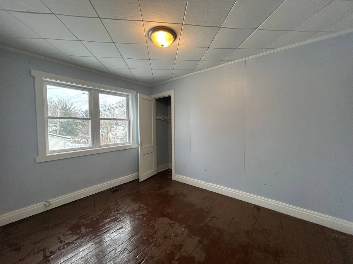 Apartment for rent at 111 S Wood St, Warsaw, IN 46580