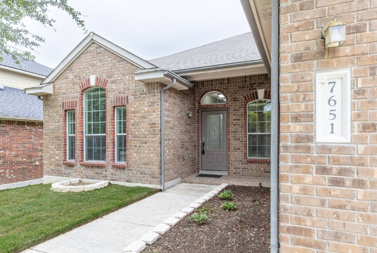 House for rent at 7651 Mission Ledge, Boerne, TX 78015