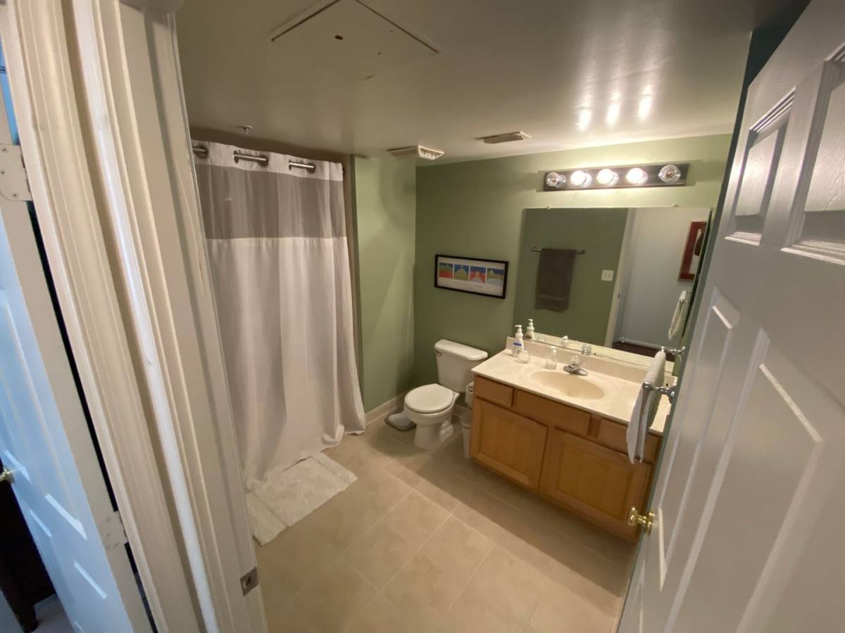 Condo for rent at 3830 N 9th St, Arlington, VA 22203