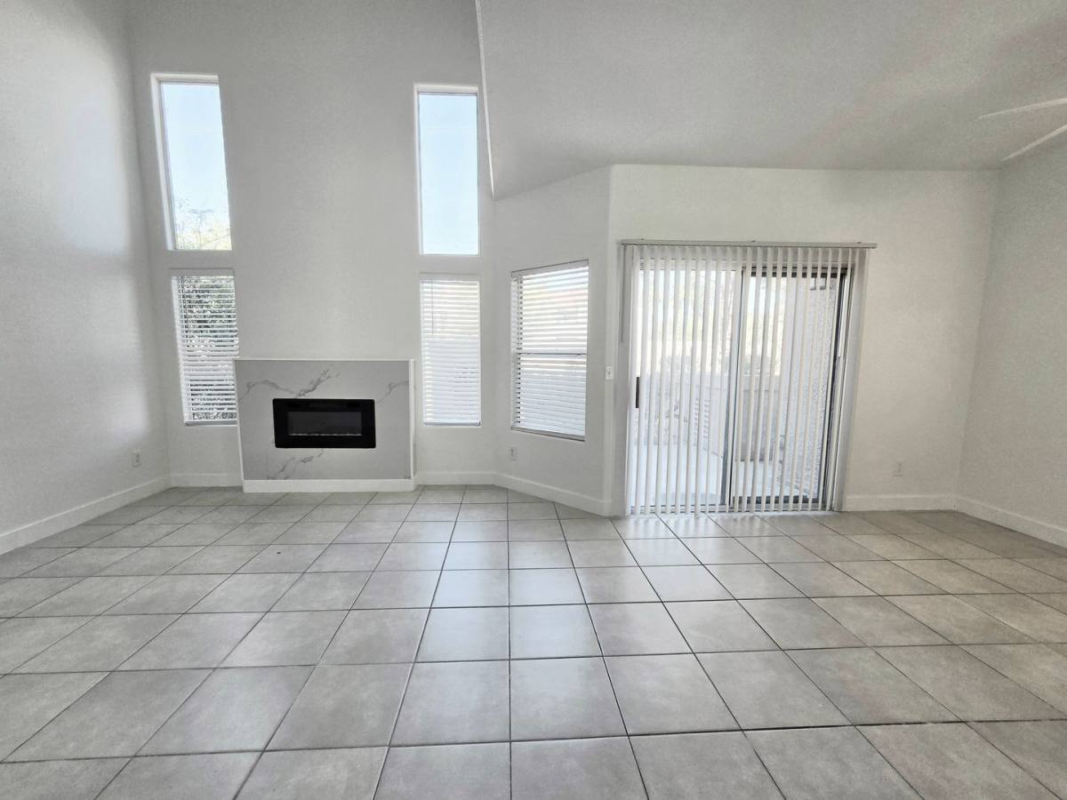 Townhouse for rent at 5125 W Reno Ave #1015 B Bldg 7, Las Vegas, NV 89118