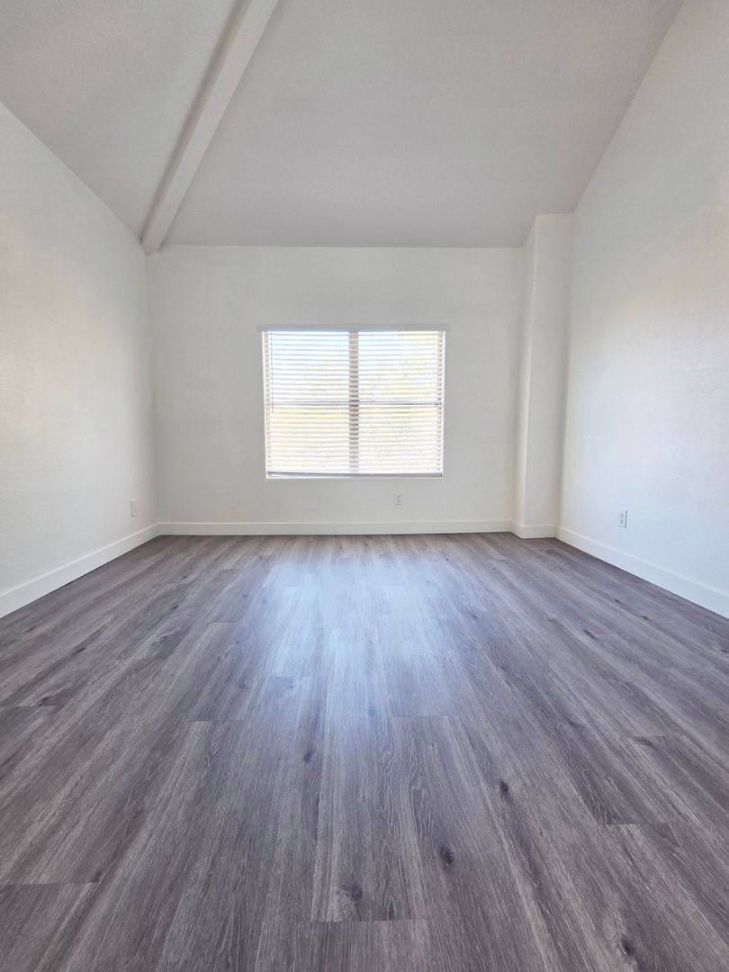 Townhouse for rent at 5125 W Reno Ave #1015 B Bldg 7, Las Vegas, NV 89118