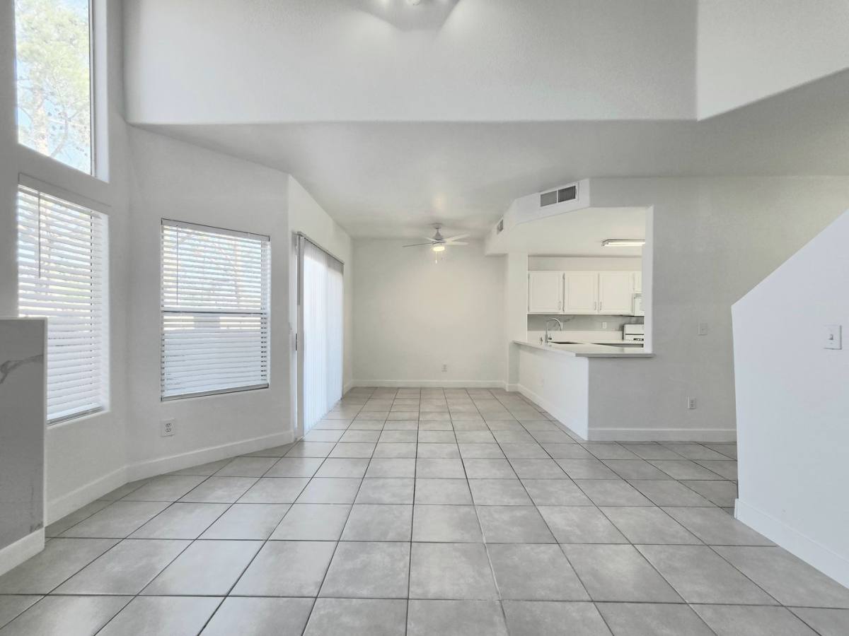 Townhouse for rent at 5125 W Reno Ave #1015 B Bldg 7, Las Vegas, NV 89118