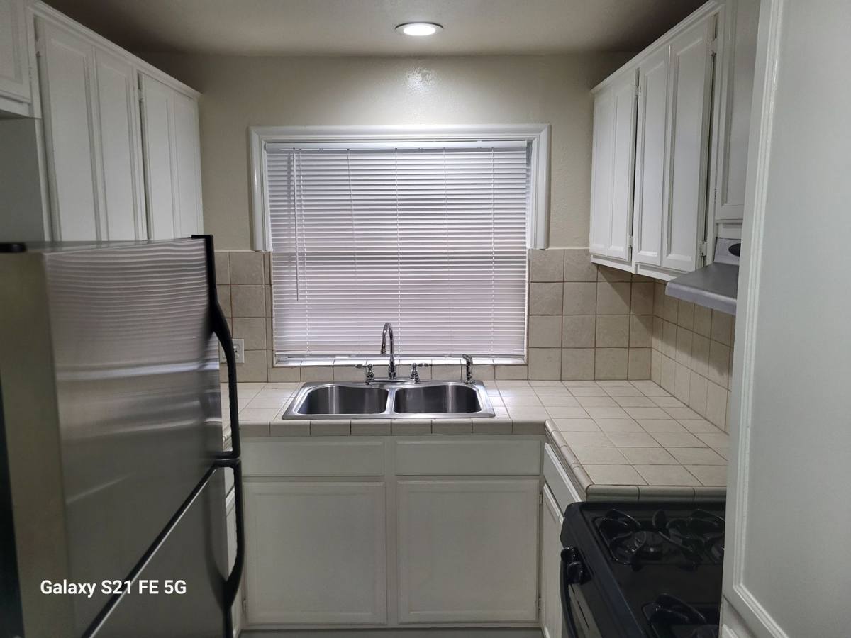 Apartment for rent at 2100 Cabrillo Ave, Torrance, CA 90501