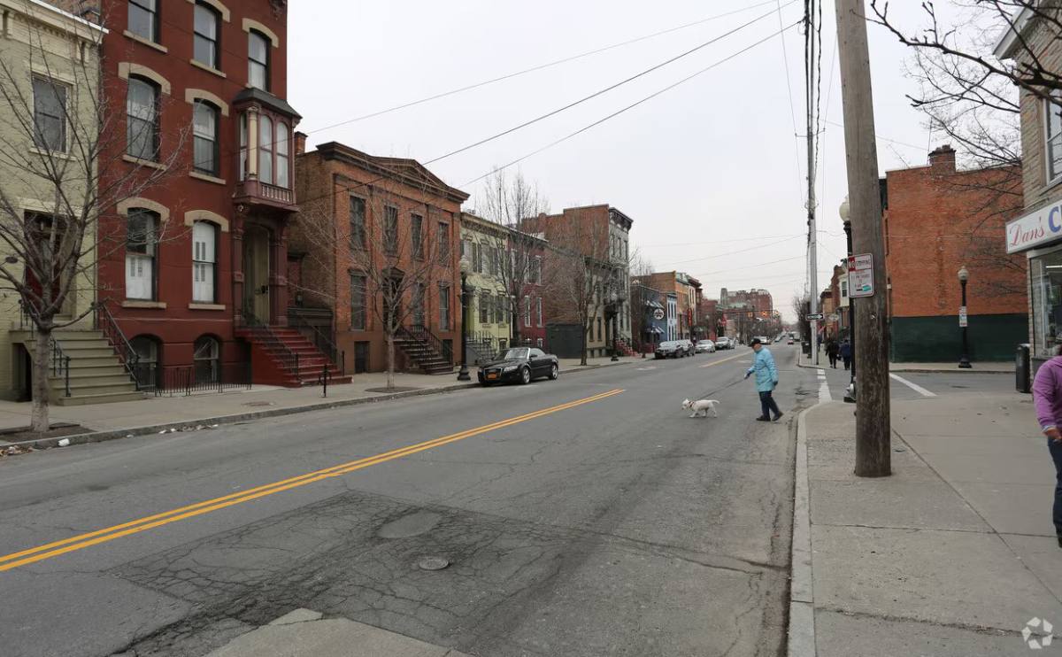 Apartment for rent at 285 Lark St #1, Albany, NY 12210
