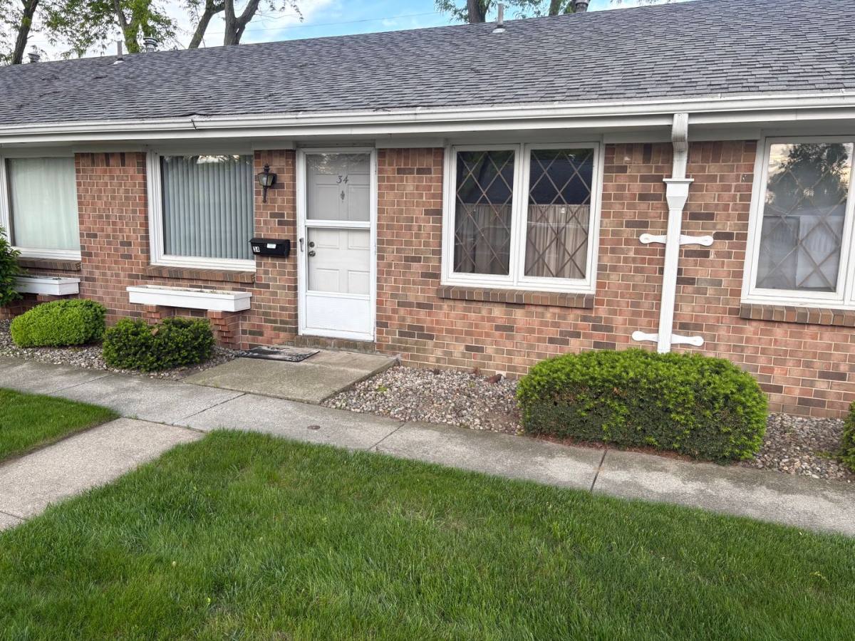 Apartment for rent at 1150 Louisiana Ave, Perrysburg, OH 43551