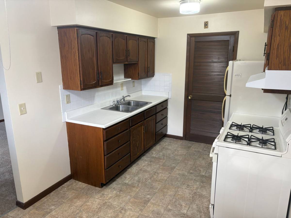 Apartment for rent at 1150 Louisiana Ave, Perrysburg, OH 43551