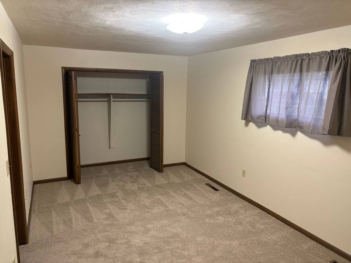 Apartment for rent at 1150 Louisiana Ave, Perrysburg, OH 43551