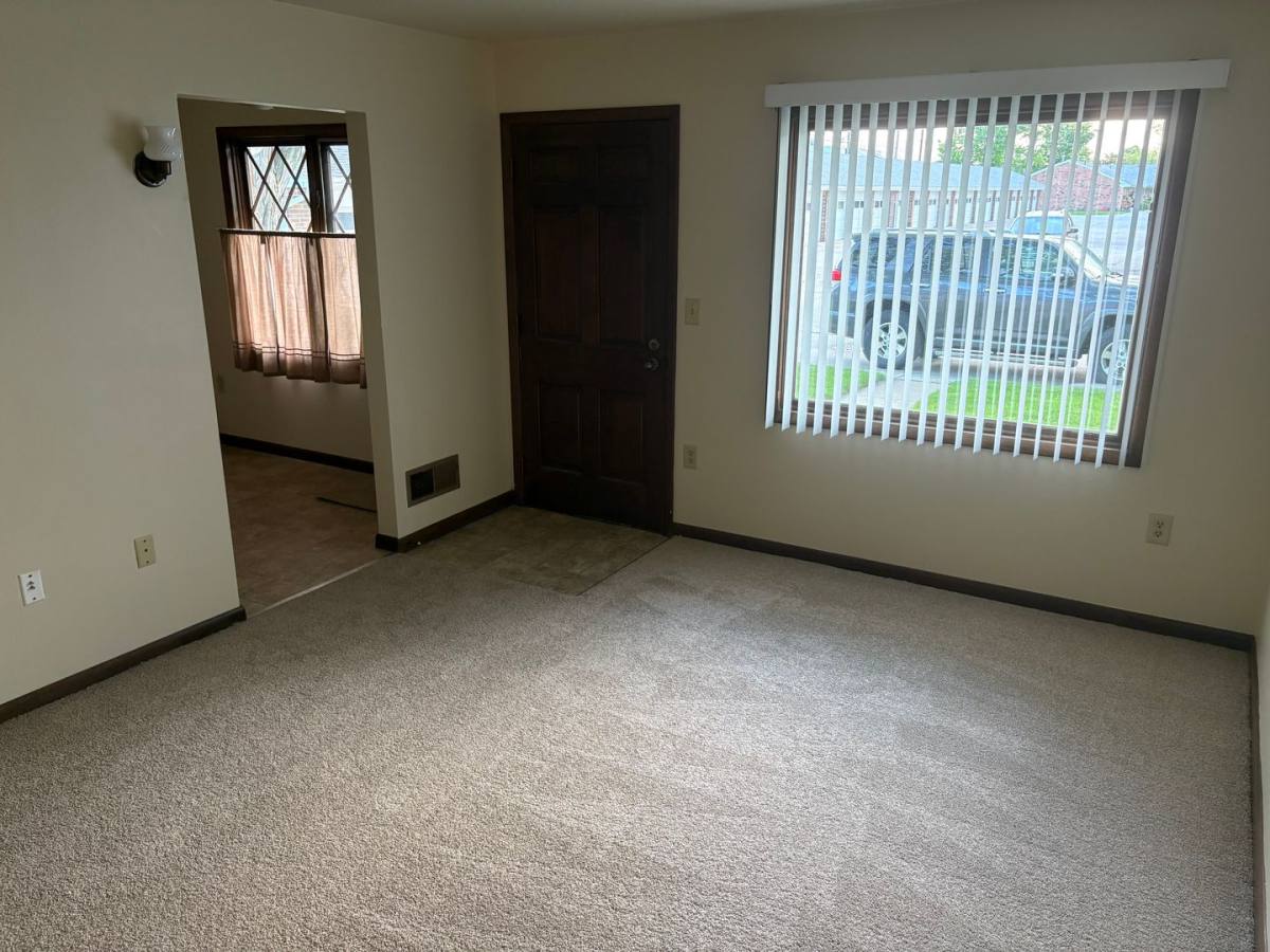 Apartment for rent at 1150 Louisiana Ave, Perrysburg, OH 43551
