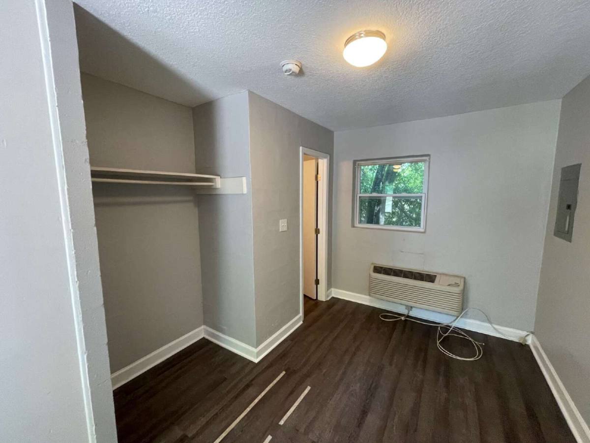 Apartment for rent at 3721 Crawfordville Rd #2, Tallahassee, FL 32305