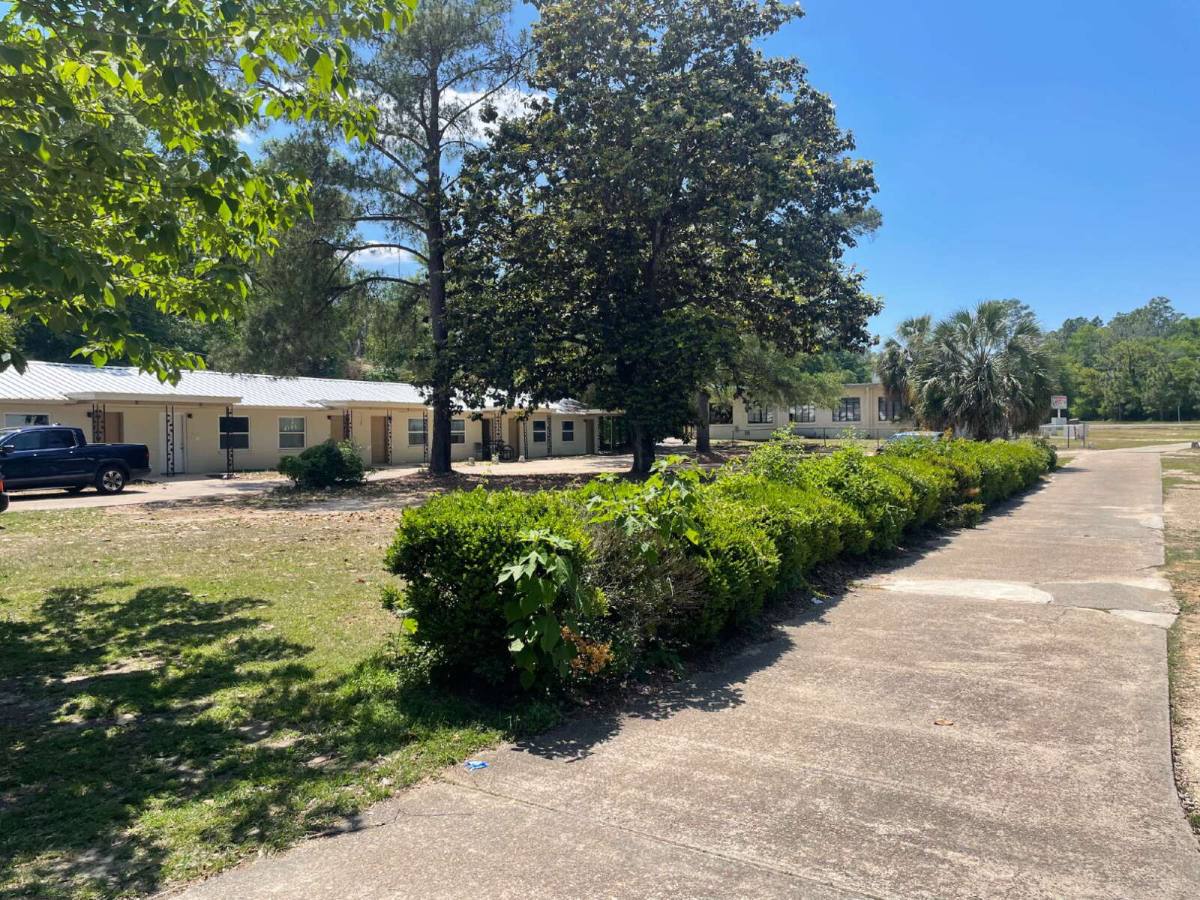 Apartment for rent at 3721 Crawfordville Rd #2, Tallahassee, FL 32305