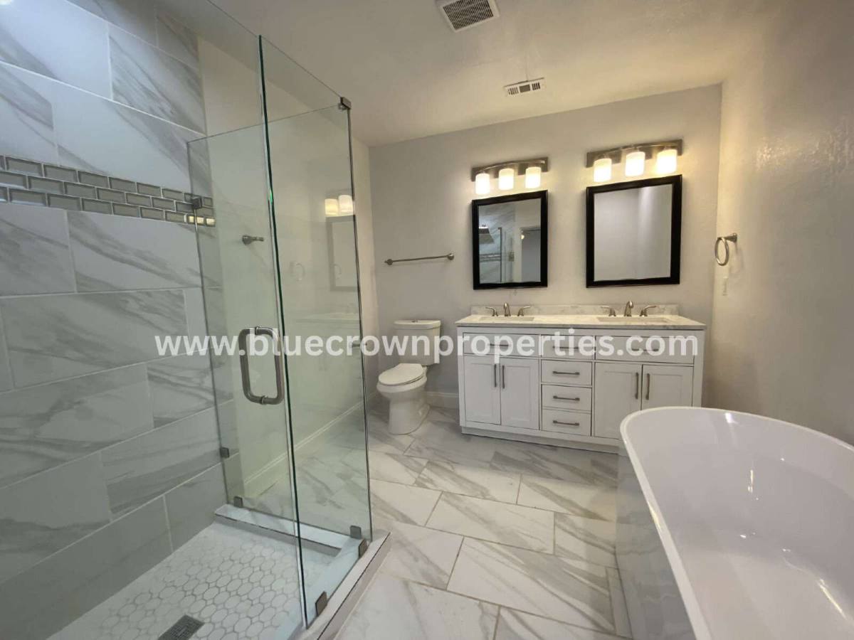 House for rent at 3035 Townsend Dr, Dallas, TX 75229
