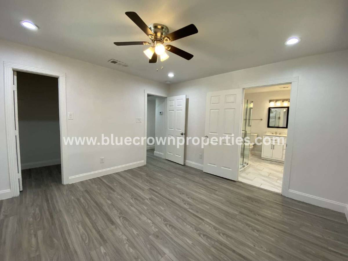House for rent at 3035 Townsend Dr, Dallas, TX 75229