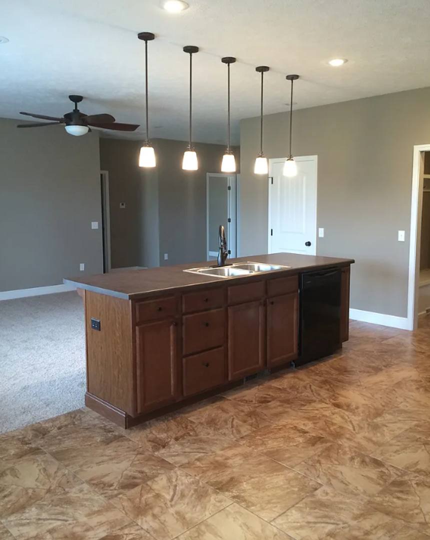 House for rent at 1935 N Pavilion Place, Strafford, MO 65757