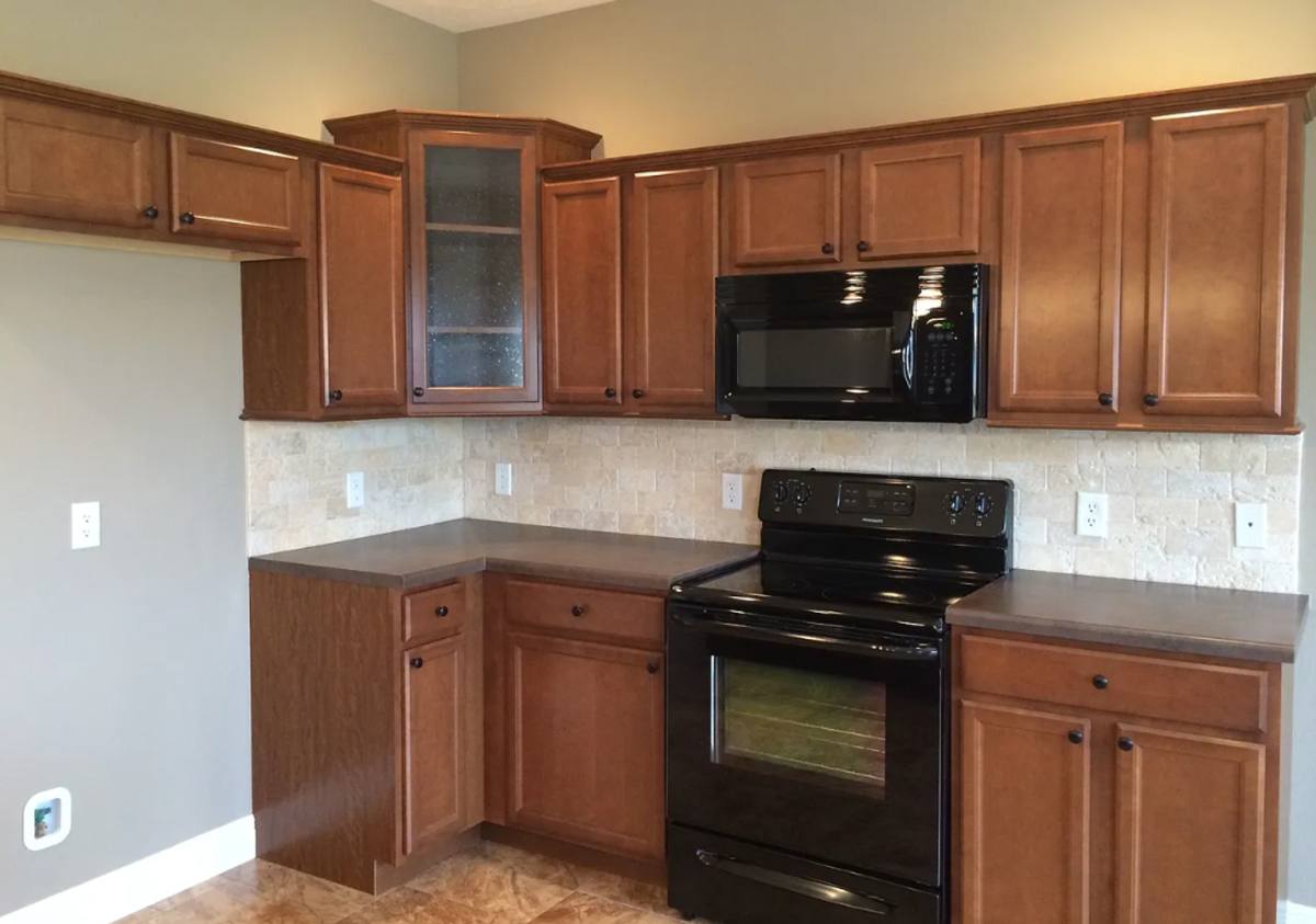 House for rent at 1935 N Pavilion Place, Strafford, MO 65757
