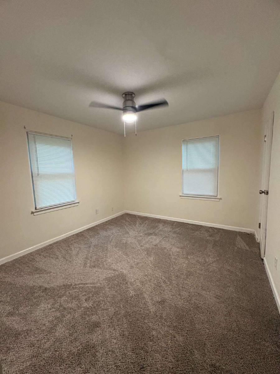 House for rent at 9814 Vickie Place, Saint Louis, MO 63136