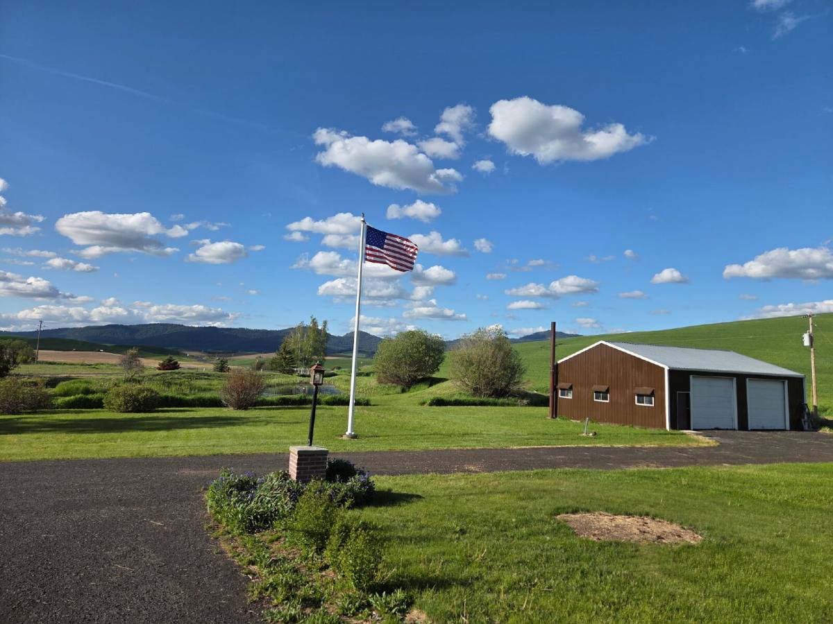 House for rent at 4945 Robinson Park Rd, Moscow, ID 83843