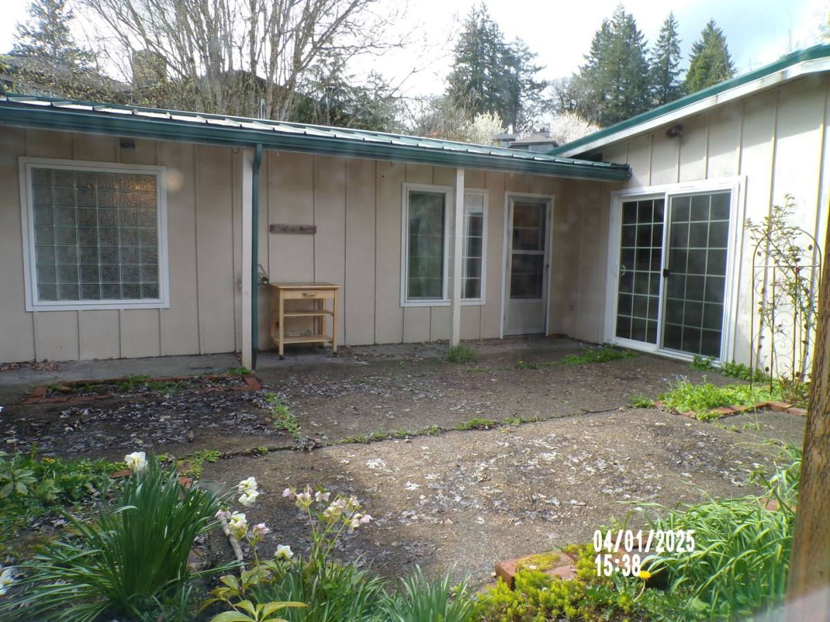 House for rent at 2951 NW Hayes Ave, Corvallis, OR 97330