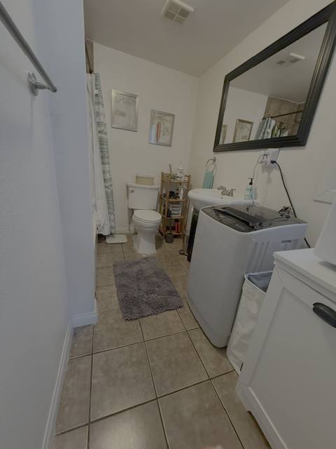 Apartment for rent at 3532 Baltic Ave, Long Beach, CA 90810
