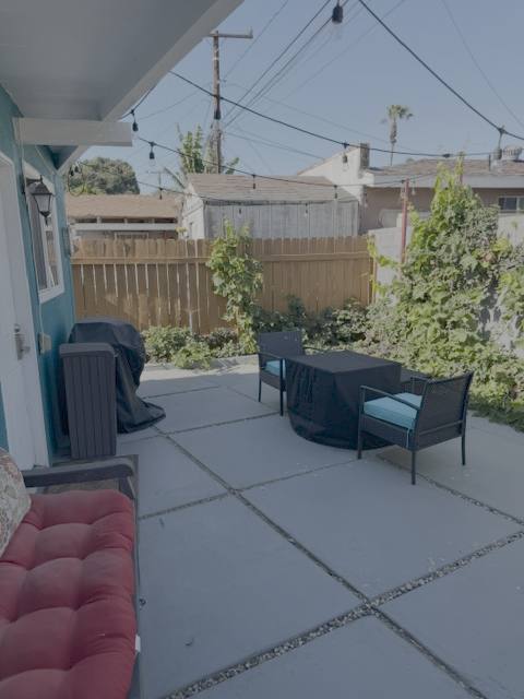 Apartment for rent at 3532 Baltic Ave, Long Beach, CA 90810