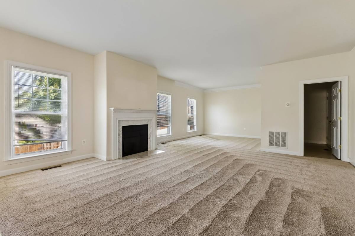 House for rent at 4160 Agency Loop, Triangle, VA 22172