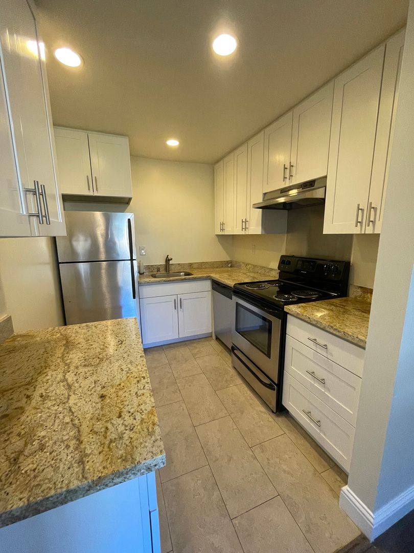 Apartment for rent at 1521 Lago St, San Mateo, CA 94403