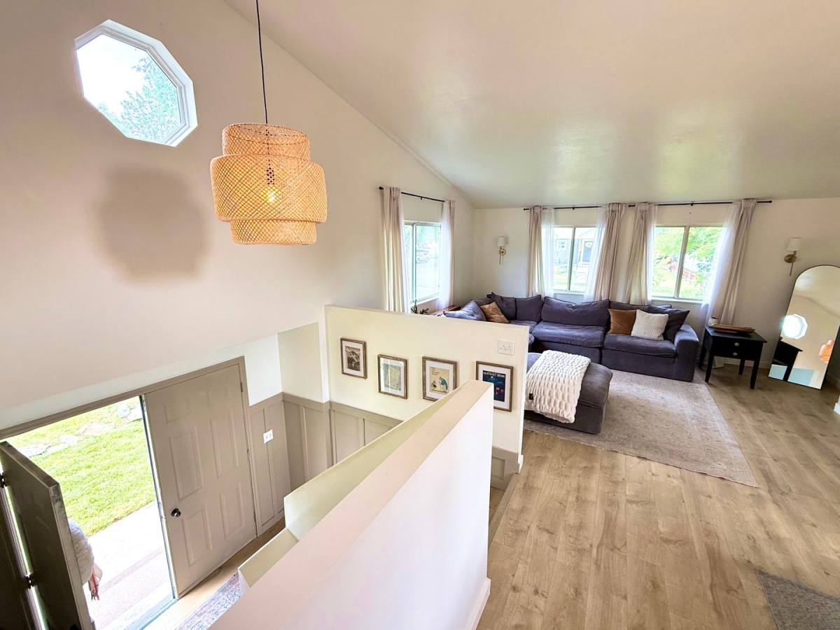 House for rent at 2498 S 800 E, Salt Lake City, UT 84106