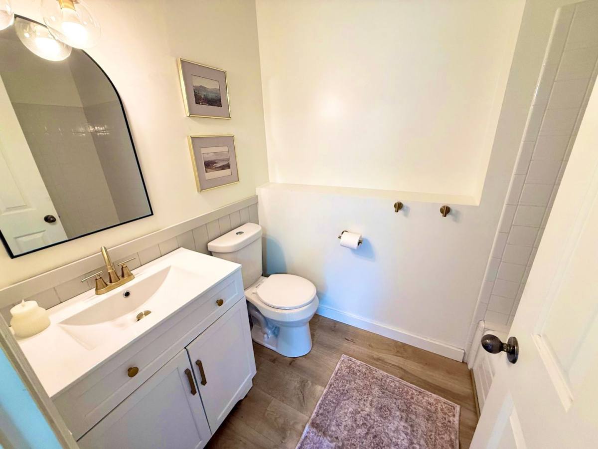 House for rent at 2498 S 800 E, Salt Lake City, UT 84106