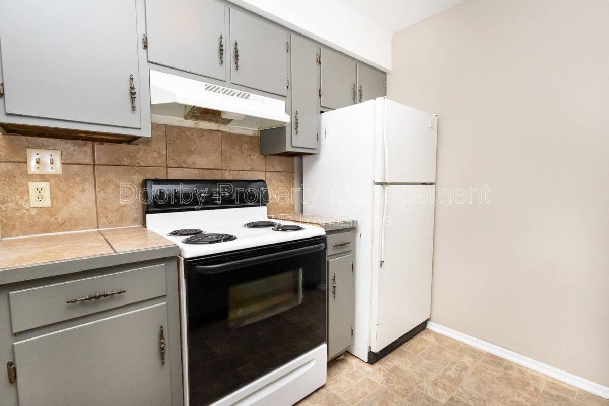 Apartment for rent at 3233 Conner St, Chattanooga, TN 37411